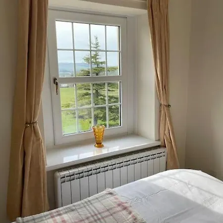 Дом отдыха Beautiful Near Lakeside Lamplugh